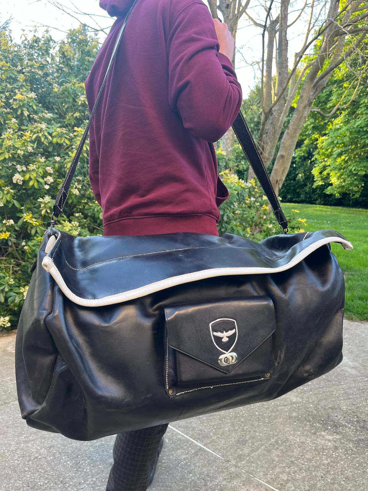 sac de voyage en cuir noir - Pièces sur-mesure