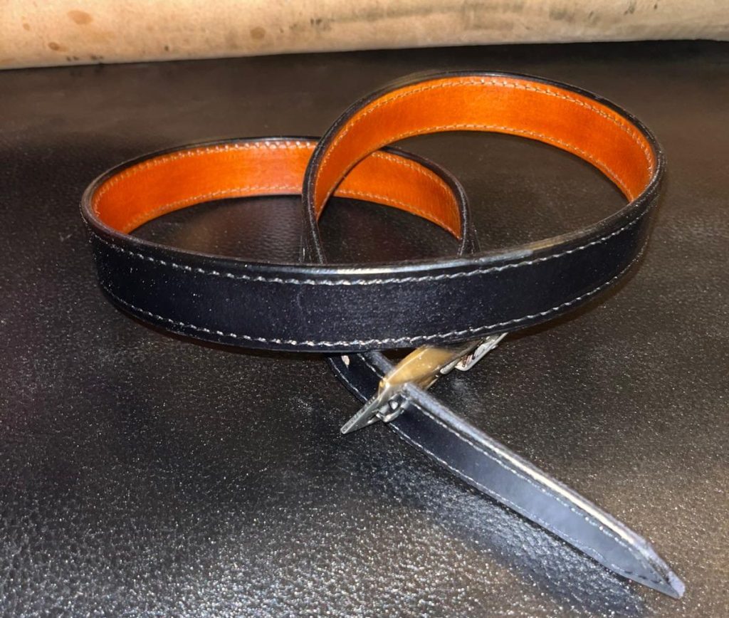 Ceinture en cuir sur mesure recto verso noir et marron