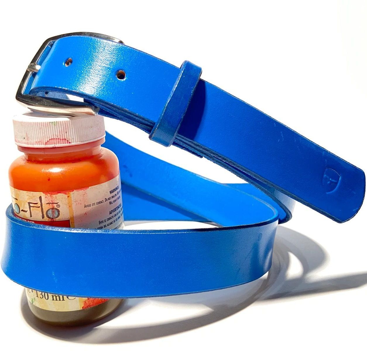 Ceinture en cuir bleu électrique